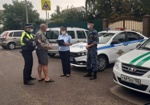 Двух водителей Воронежской области арестовали за просроченные штрафы