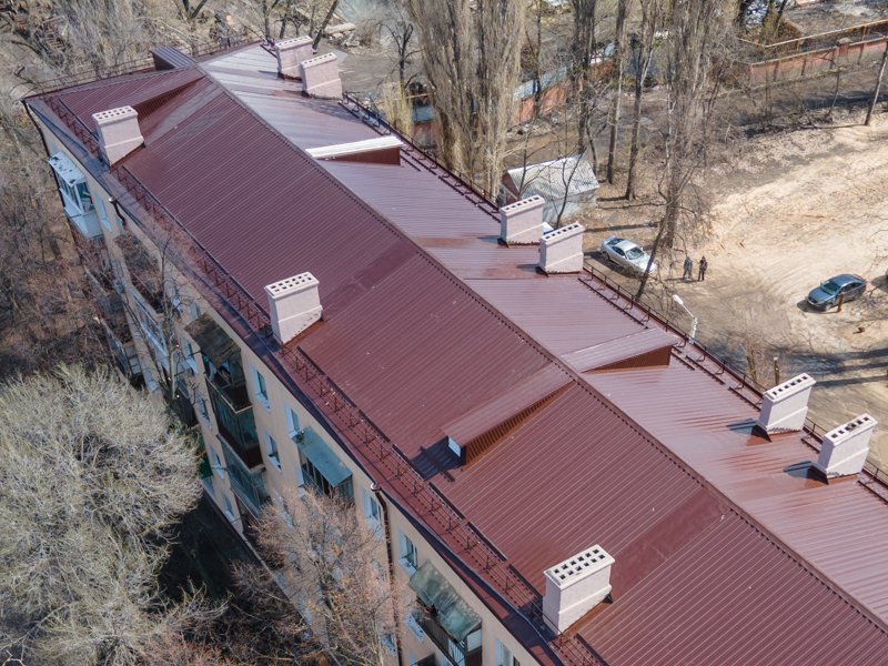 Воронежская полиция заподозрила подрядчика в мошенничестве на 1,2 млн рублей при ремонте крыши