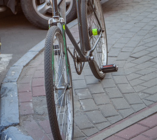 Автомобилистка на «Ладе» сбила на переходе девочку на велосипеде в Воронежской области