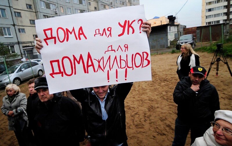 «Убыточное» дело: в Воронеже обострилась борьба УК за право управления домами