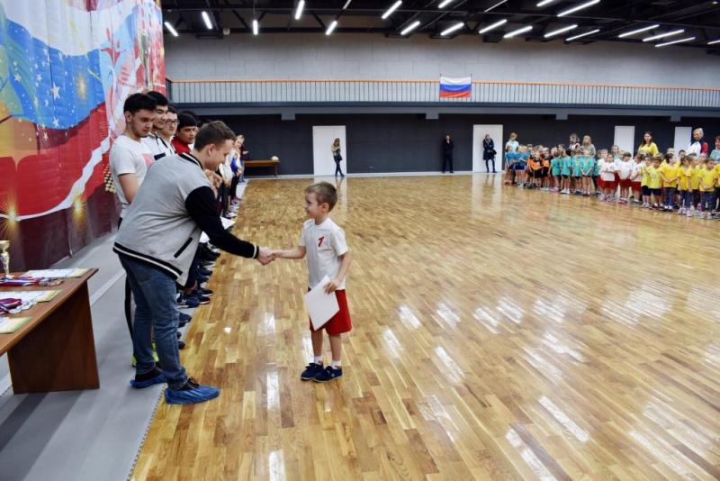 В Ленинском районе Воронежа прошли спортивные игры для малышей