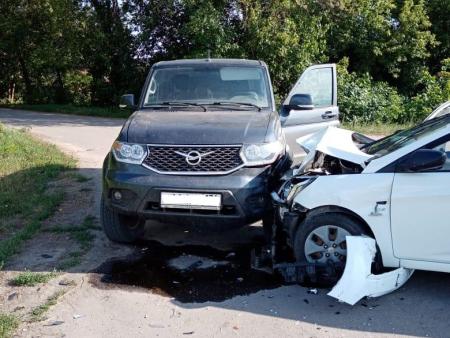 16-летний за рулём угодил со своей подружкой в больницу после аварии в Воронежской области