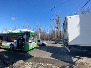 Число пострадавших в столкновении маршрутки с фурой в Воронеже выросло до 3