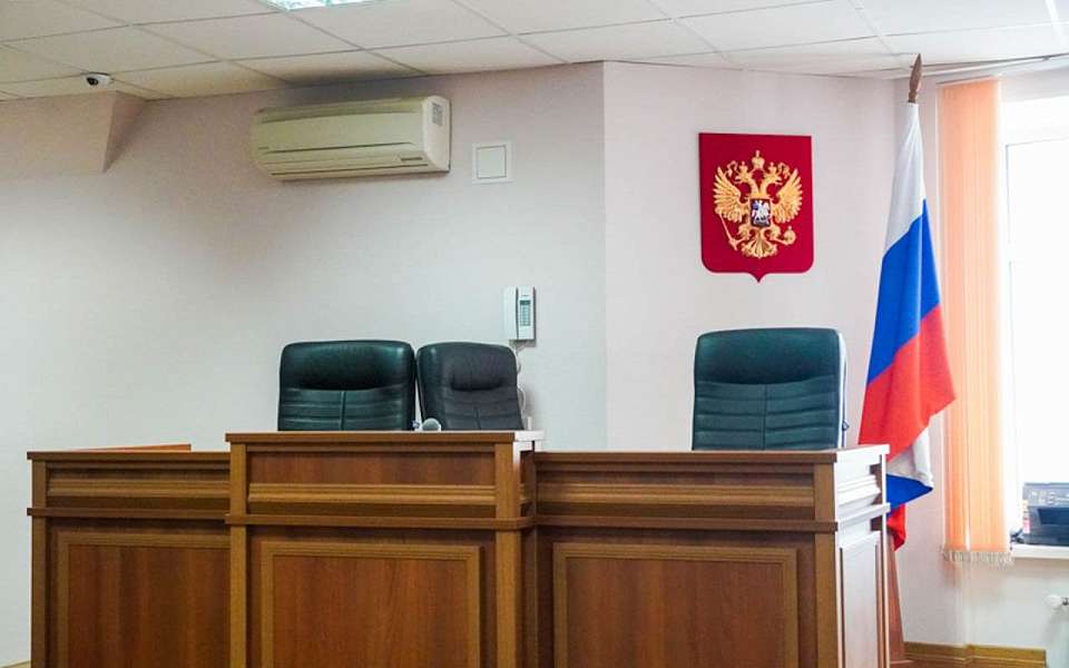 Зампреда райсуда и еще трех судей лишили полномочий в Воронеже