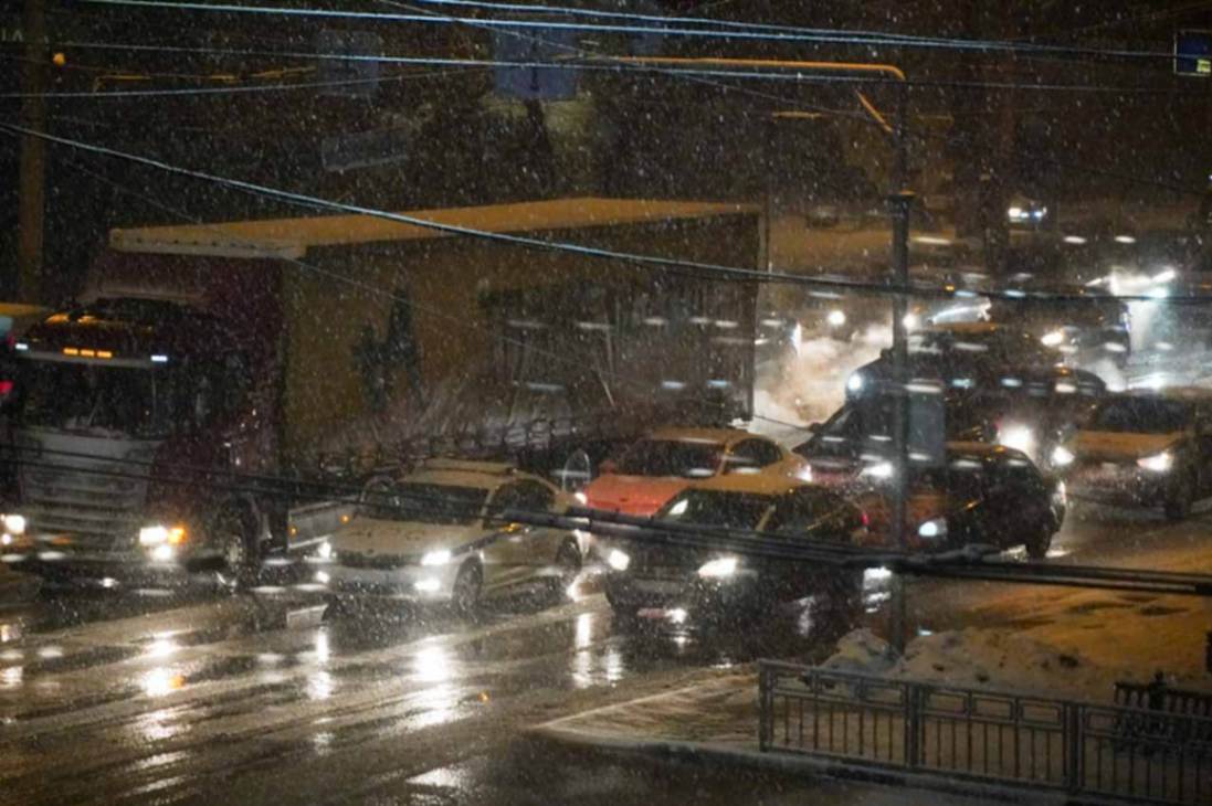 Водителей предупредил «Автодор» о мокром снеге на трассе М-4 в Воронежской области