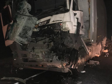 Ремонтировавший на дороге ЗИЛ водитель погиб на месте в Воронежской области