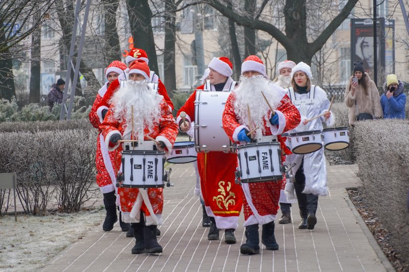  В мэрии Воронежа опровергли сообщение об организации парада Дедов Морозов