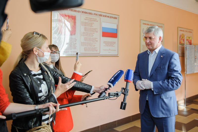 Воронежский губернатор и зампред облправительства отказались от депутатских мандатов