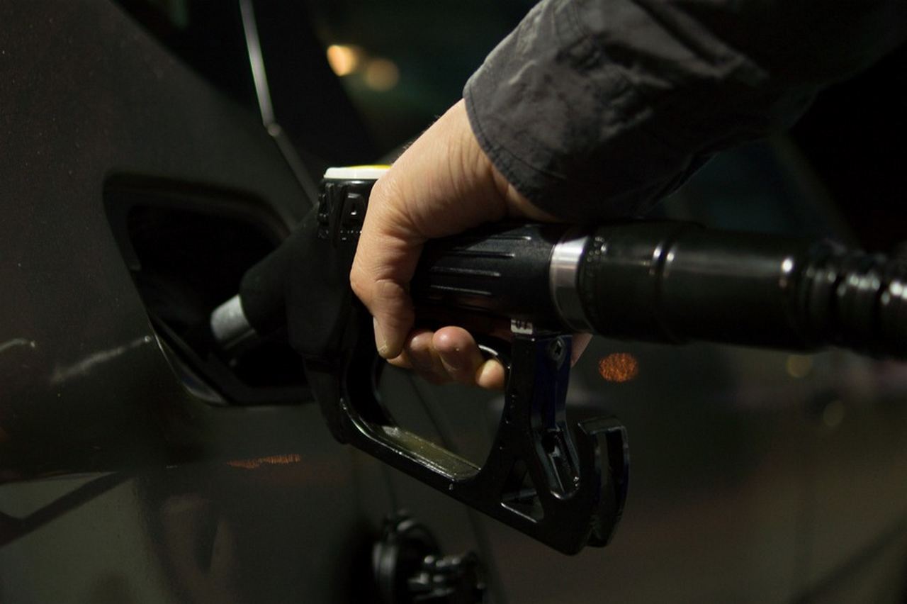 В Воронежской области цены на бензин сравнялись с московскими