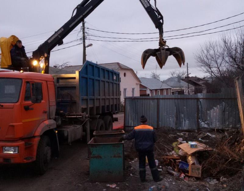 Гораздо эффективней: в Центральном районе Воронежа продолжают внедрять новую коммунальную технику для уборки территории