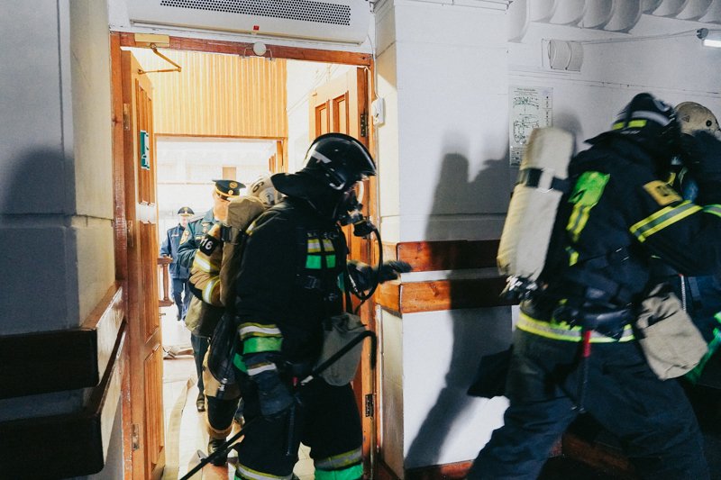 Крупный торговый центр эвакуировали в Воронеже из-за пожарной тревоги