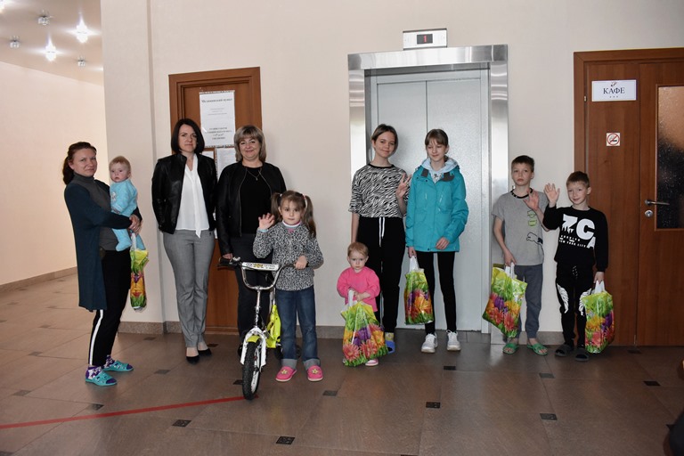 Велосипед для детей из ПВР Ленинского района подарили неравнодушные горожане