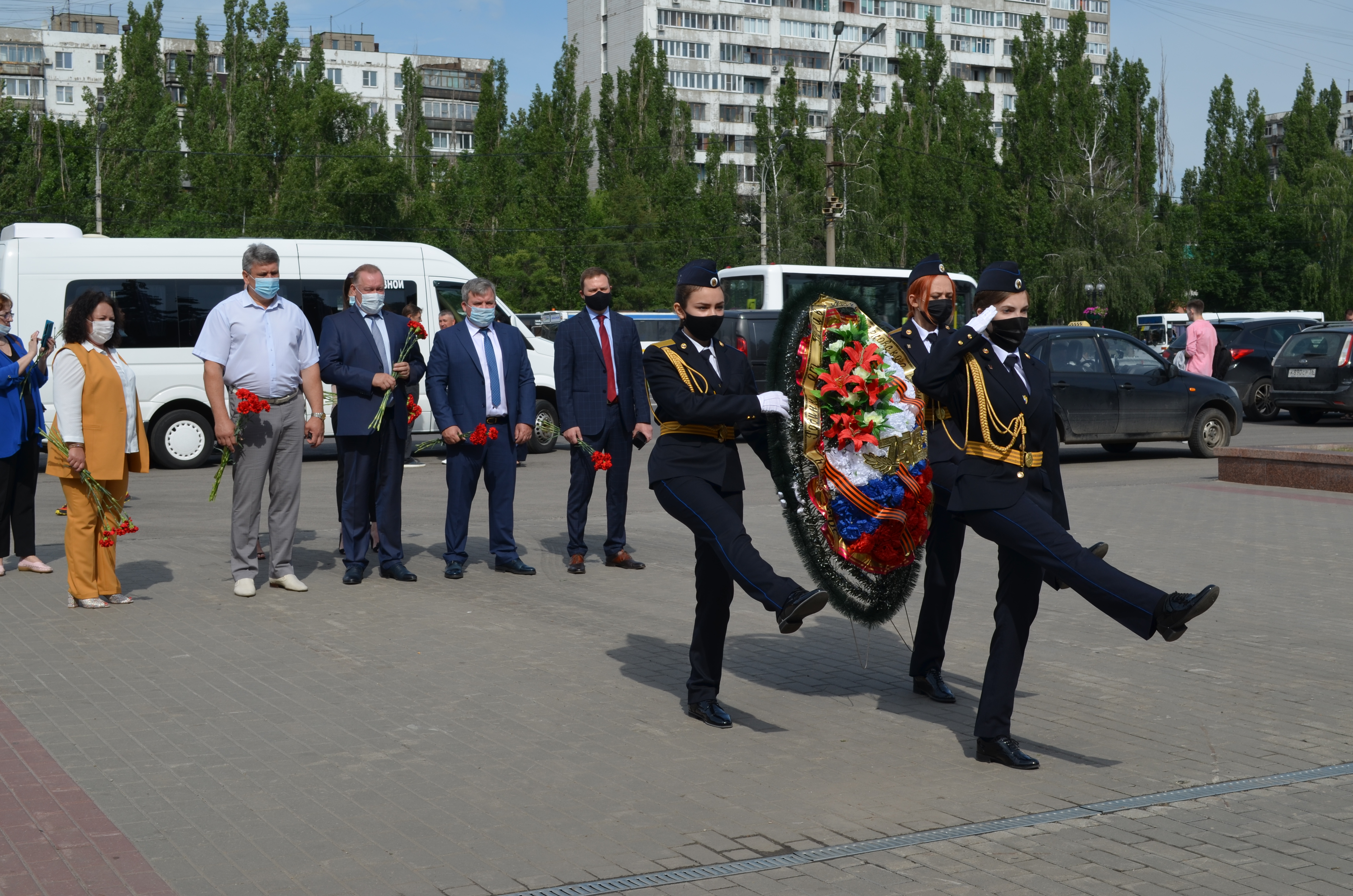 В Коминтерновском районе в День памяти и скорби почтили память героев