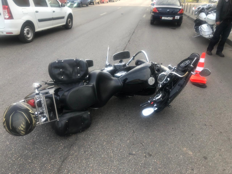 В Воронеже пенсионер на иномарке сбил мотоциклиста