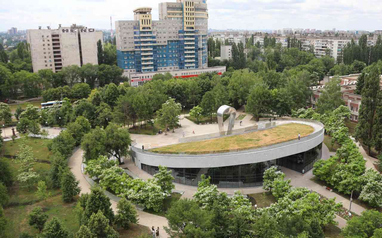 Об окончании строительства музея ВДВ объявил мэр Воронежа