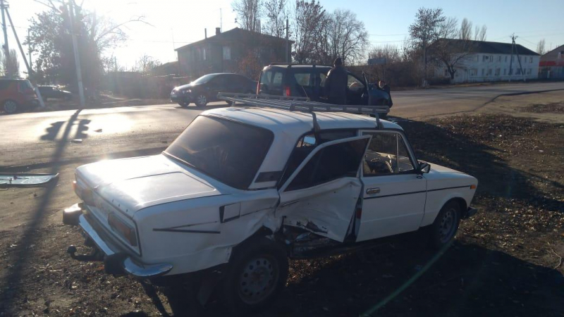 В столкновении отечественных автомобилей в Воронежской области пострадал 60-летний водитель