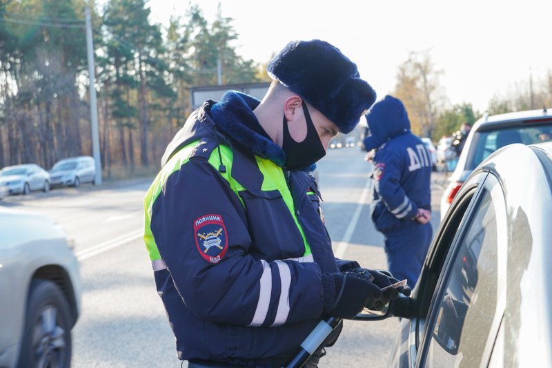 Полиция ищет сбившего 21-летнего воронежца и скрывшегося с места ДТП водителя