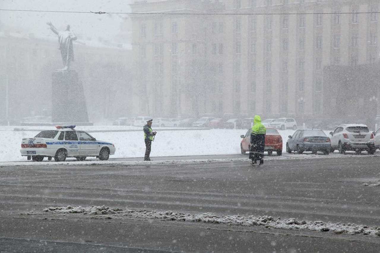 Воронеж осадки. Мокрый снег. Сильный снегопад. Самый сильный снегопад. Последний понедельник зимы февраля.