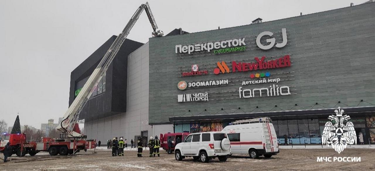 В Воронеже потушили пожар в торговом центре «Арена» Происшествия. Криминал