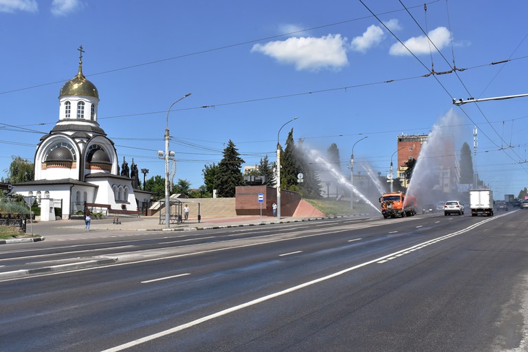В Ленинском районе минимизируют последствия жары