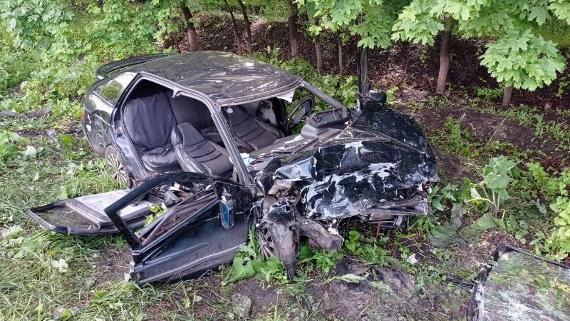 В мощном столкновении отечественных авто в Воронежской области пострадали 3 девушки
