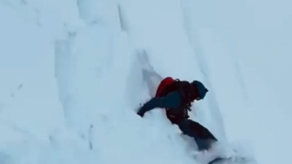 При сходе лавины на горе Чегет в Кабардино-Балкарии погиб воронежский сноубордист