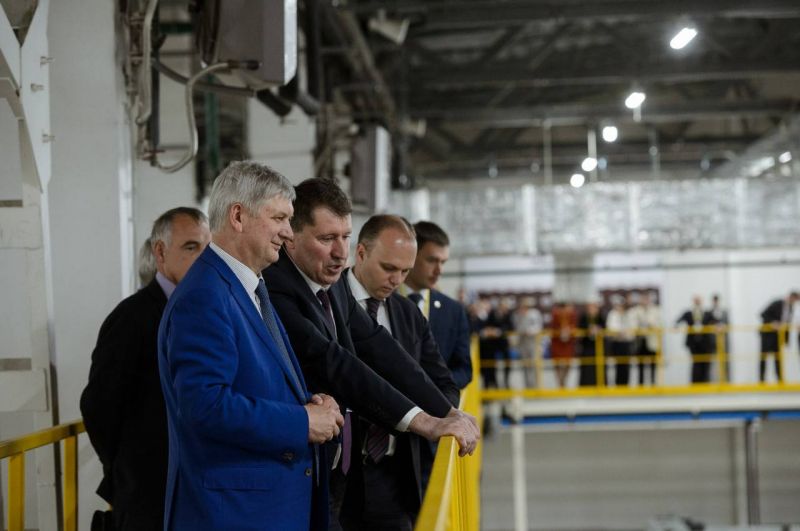 Воронежский губернатор рассказал про оптимизацию производства халвы и гофрокартона