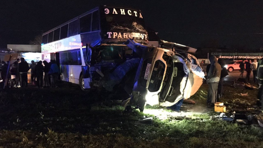 Под Воронежем в столкновении двух автобусов погибли два человека