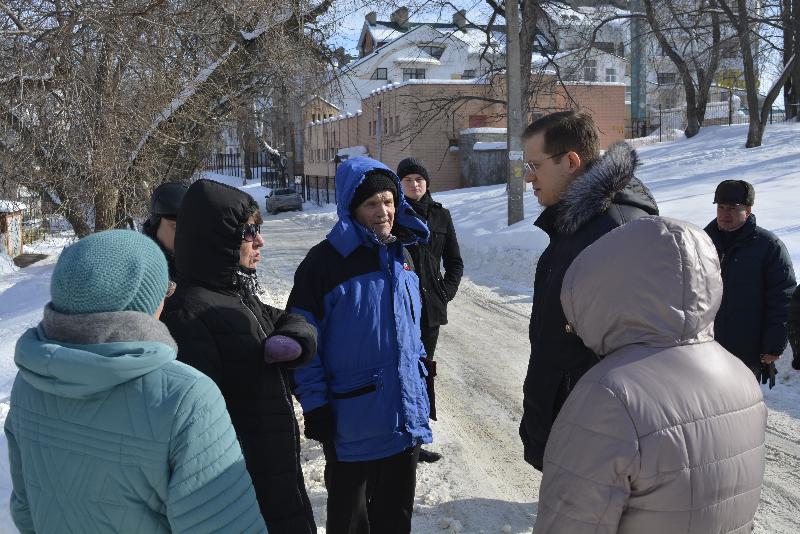 Проблемы решаются на улицах: руководитель управы Центрального района Воронежа встретился с жителями частного сектора