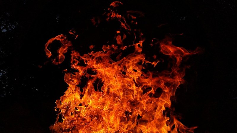 Есть пострадавшие: в Воронеже ночью горело общежитие