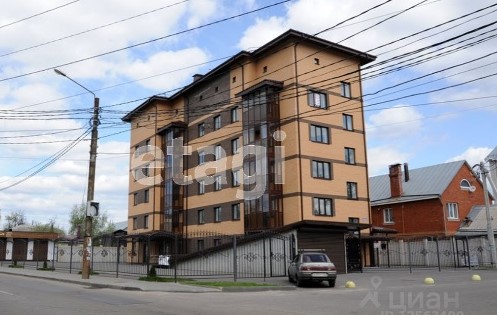 Шестиэтажный дом недалеко от Центрального парка продают в Воронеже за 210 млн рублей