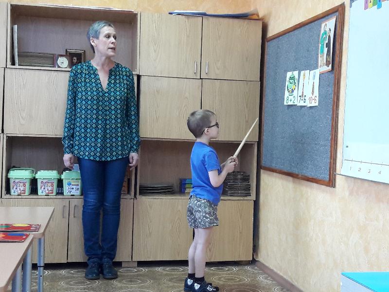 За классное руководство ко Дню учителя выплаты получил 11 641 педагог Воронежской области