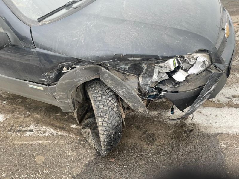 В столкновении автомобилей под Воронежем пострадала пассажирка