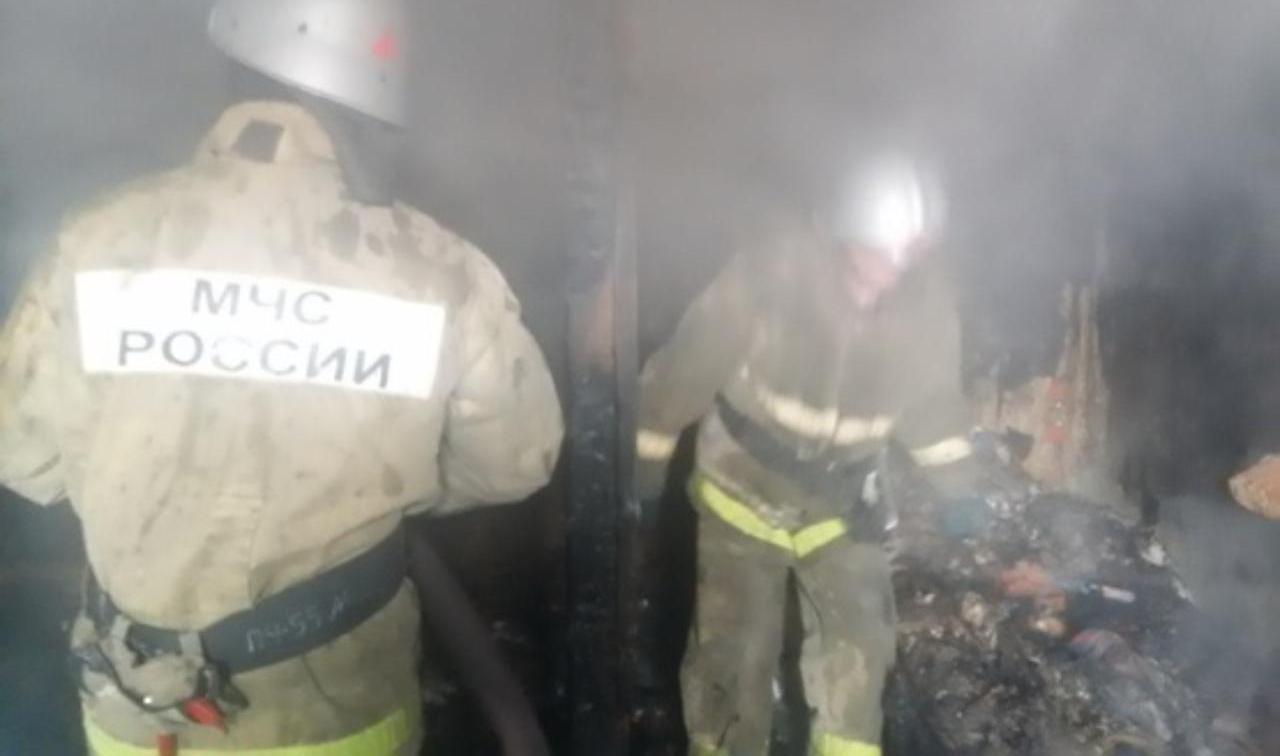 Под Воронежем тушили пожар на огнеупорном заводе 