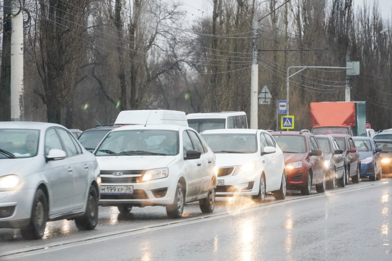 На курском направлении из Воронежа наблюдалась  трёхкилометровая пробка