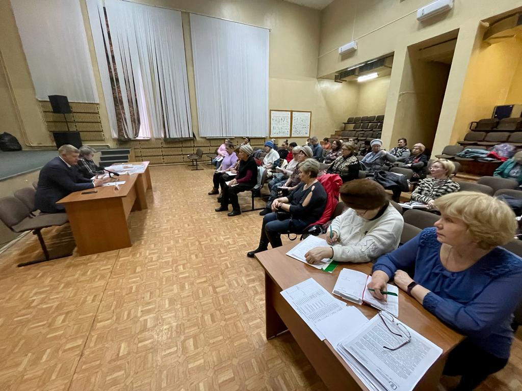 В Коминтерновском районе Воронежа обсудили изменения в работе жилищных организаций в 2023 году