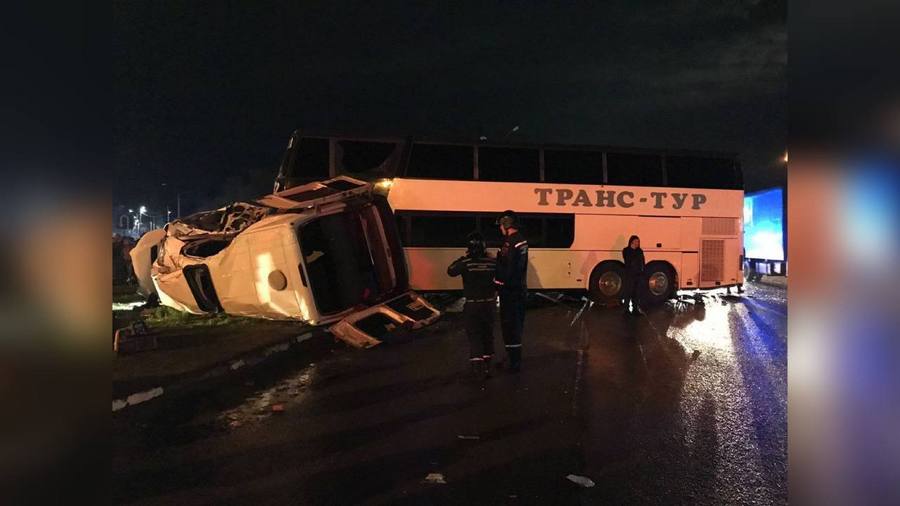 Число погибших в столкновении двух автобусов под Воронежем увеличилось до трех