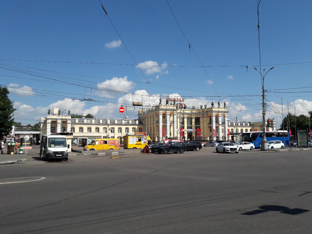 Остановку рядом с вокзалом «Воронеж-1» 6 пригородных автобусов перенесут