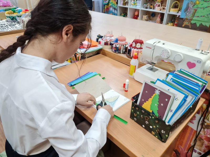 К акции «Единой России» «Новогодняя почта» присоединились воспитанники детского дома