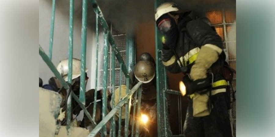 В Воронеже из загоревшейся 10-этажки на Моисеева эвакуировали 16 человек