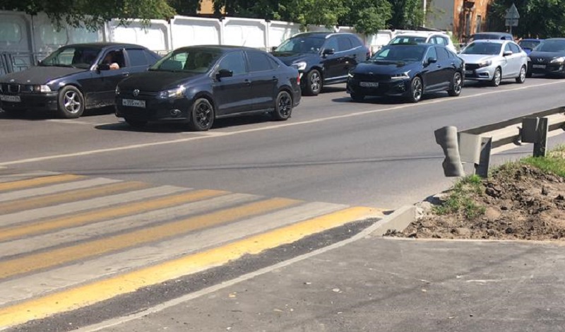 В Коминтерновском районе устранены дефекты дорожного покрытия в рамках гарантий