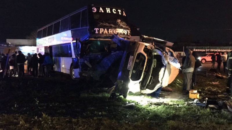 Видео жуткого столкновения двух автобусов возле Новой Усмани выложили в Сети