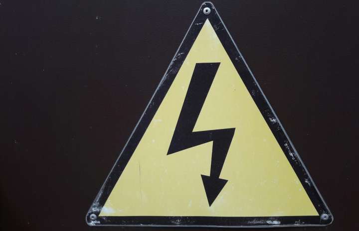 За гибель электромонтёра в Воронежской области мастера привлекли к ответственности