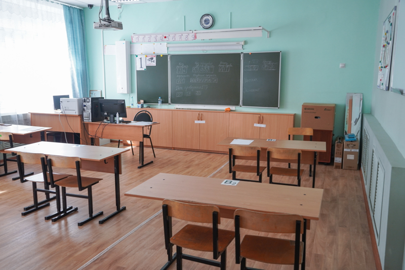 Учеников средней ступени и 10-х классов в Воронеже  переводят на дистанционное обучение