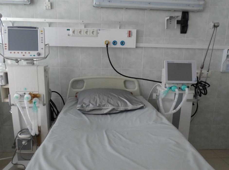 Более 300 воронежцев с тяжелой формой коронавируса госпитализировали в облбольницу № 1