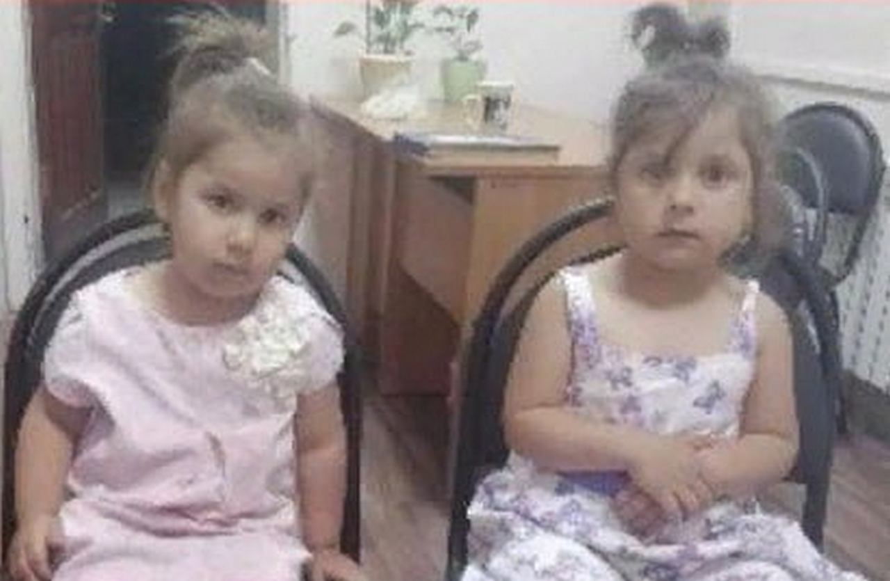В Воронеже нашли двух брошенных 4-летних девочек