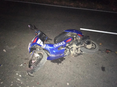 Мотоциклист с 19-летней пассажиркой пострадали в столкновении с «Мерседесом» в Воронежской области
