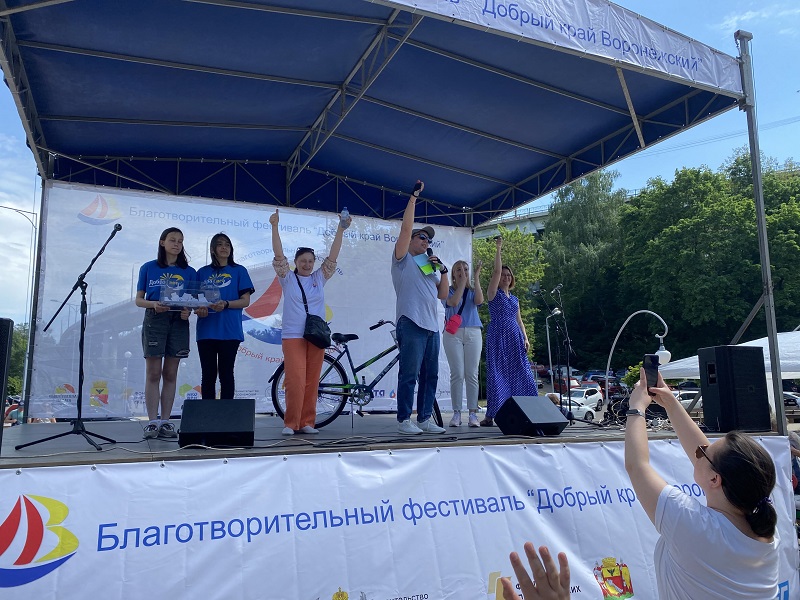 В Воронеже прошёл велозабег в поддержку онкобольных детей