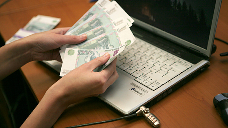 Жительница Воронежа проиграла миллион на мошеннической «бирже»
