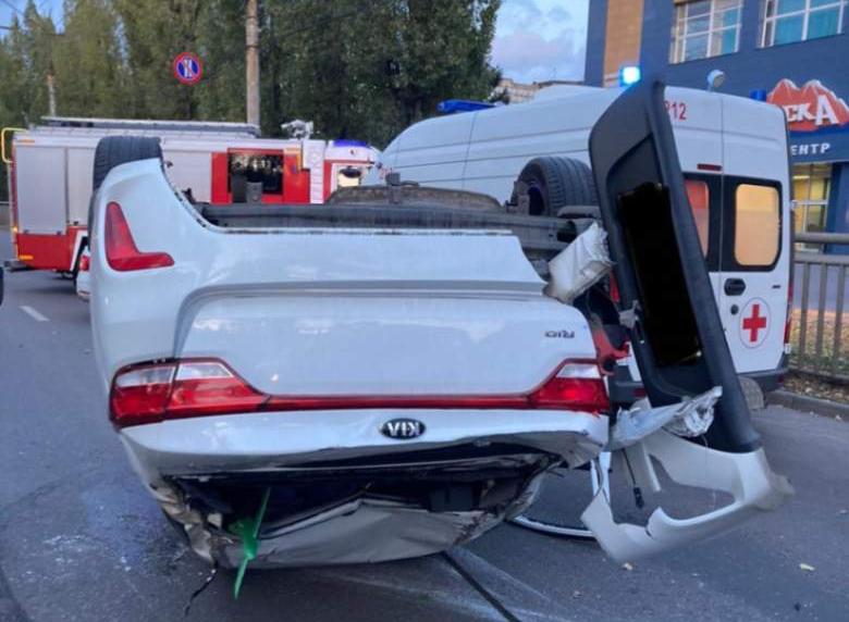 В ДТП у «Максимира» в Воронеже пострадал 35-летний автомобилист  